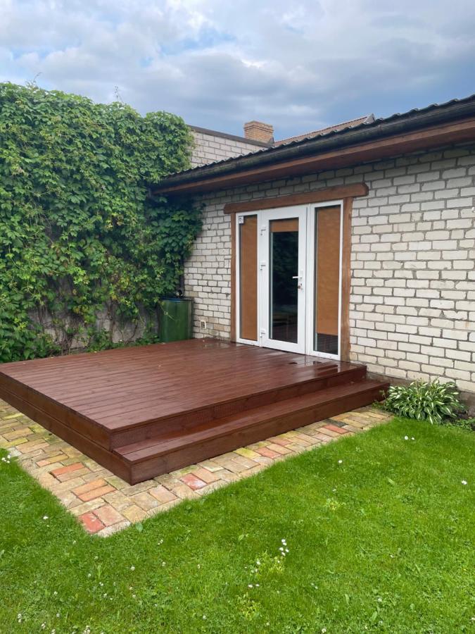 Pulkvedis Guest House Βέντσπιλς Εξωτερικό φωτογραφία